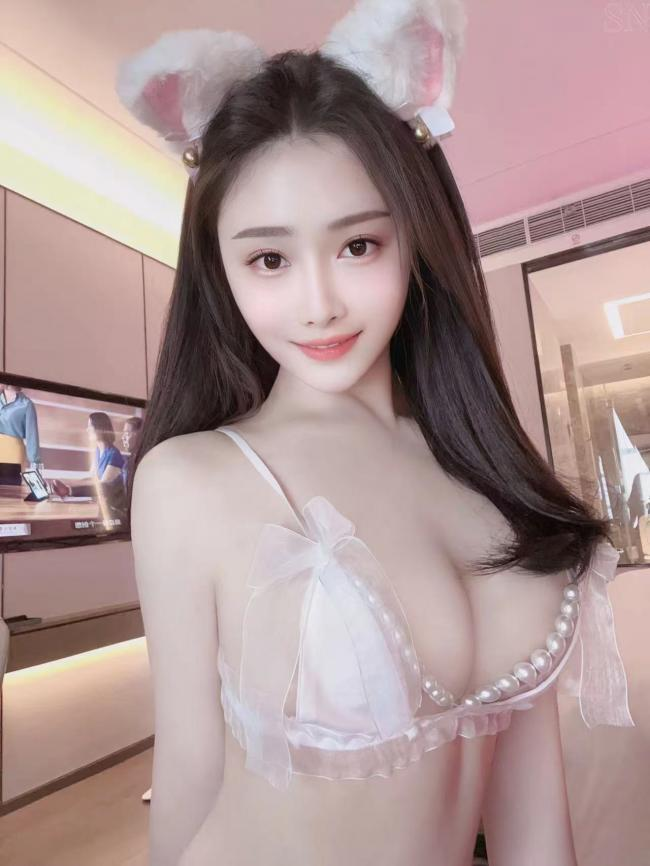 丹佛找小姐 外围约炮 可预约  另有各式套餐，丝袜，制服诱惑，莞式服务，女友服务，独有的热情️可纯可骚