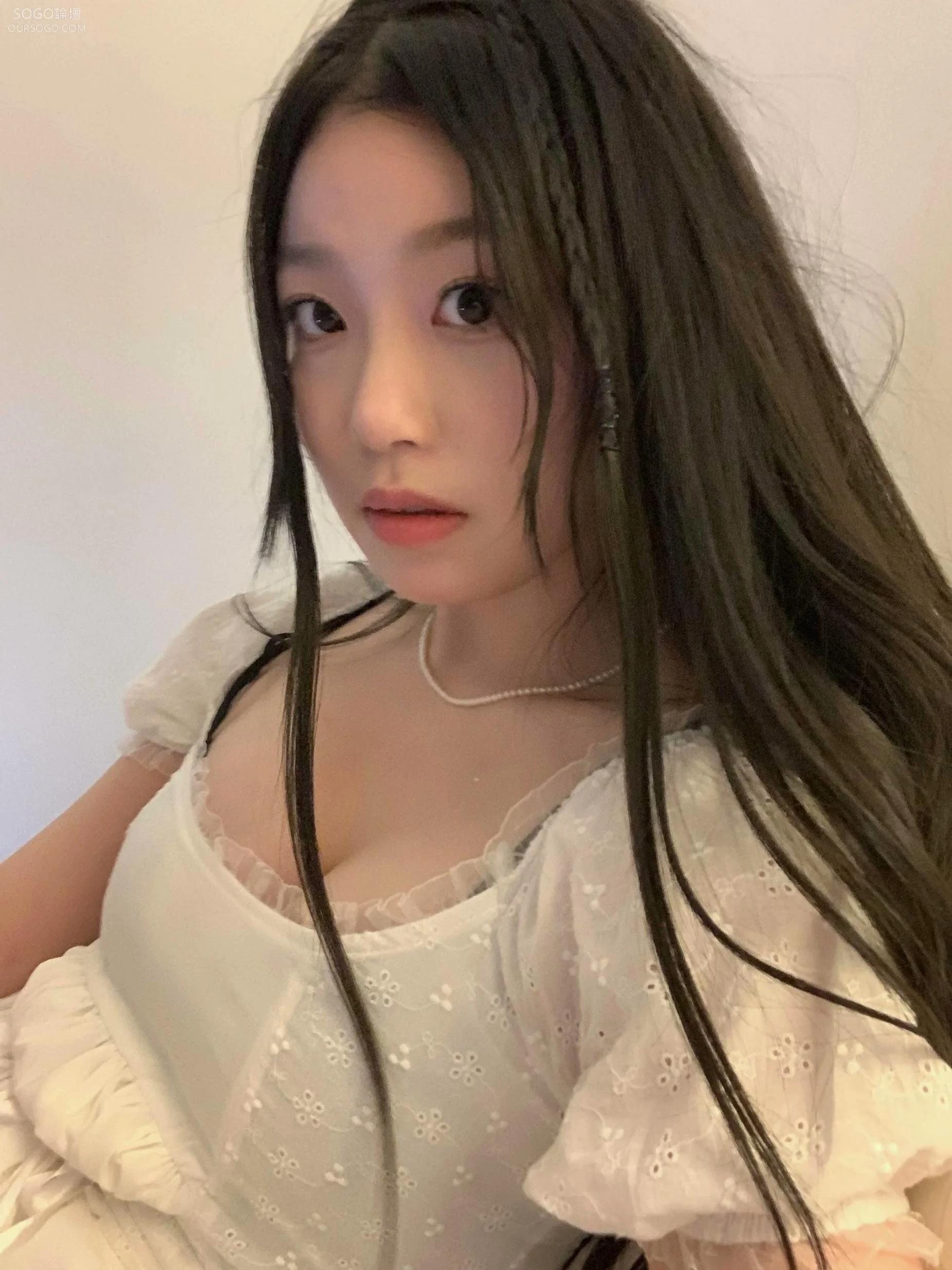 芝加哥莞式一条龙，女友服务，AV女优，角色扮演，私人定制，闺房情趣，会满足你的任何需求。保密 安全 干净